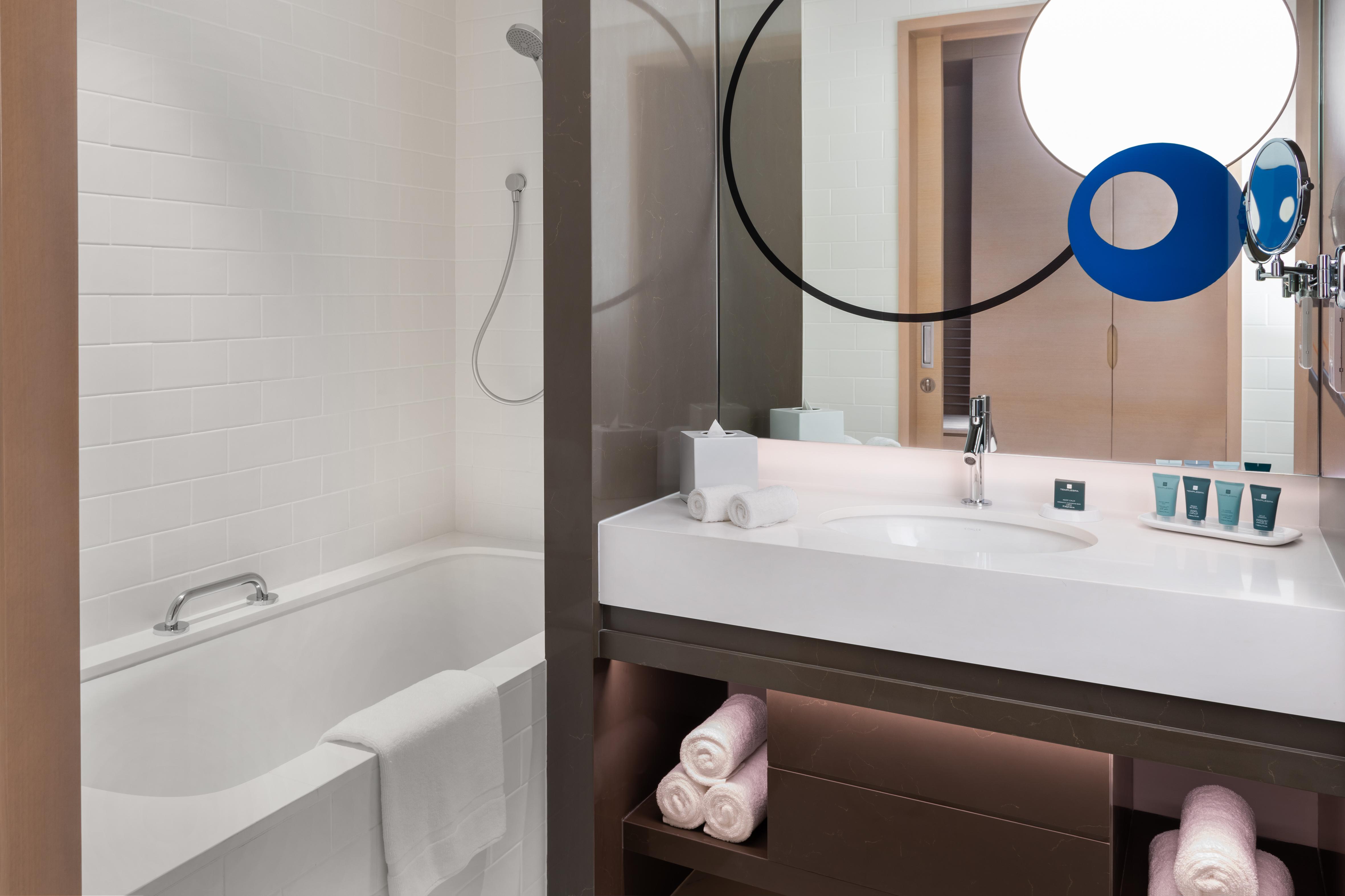 Novotel Gold District Hotel 4*