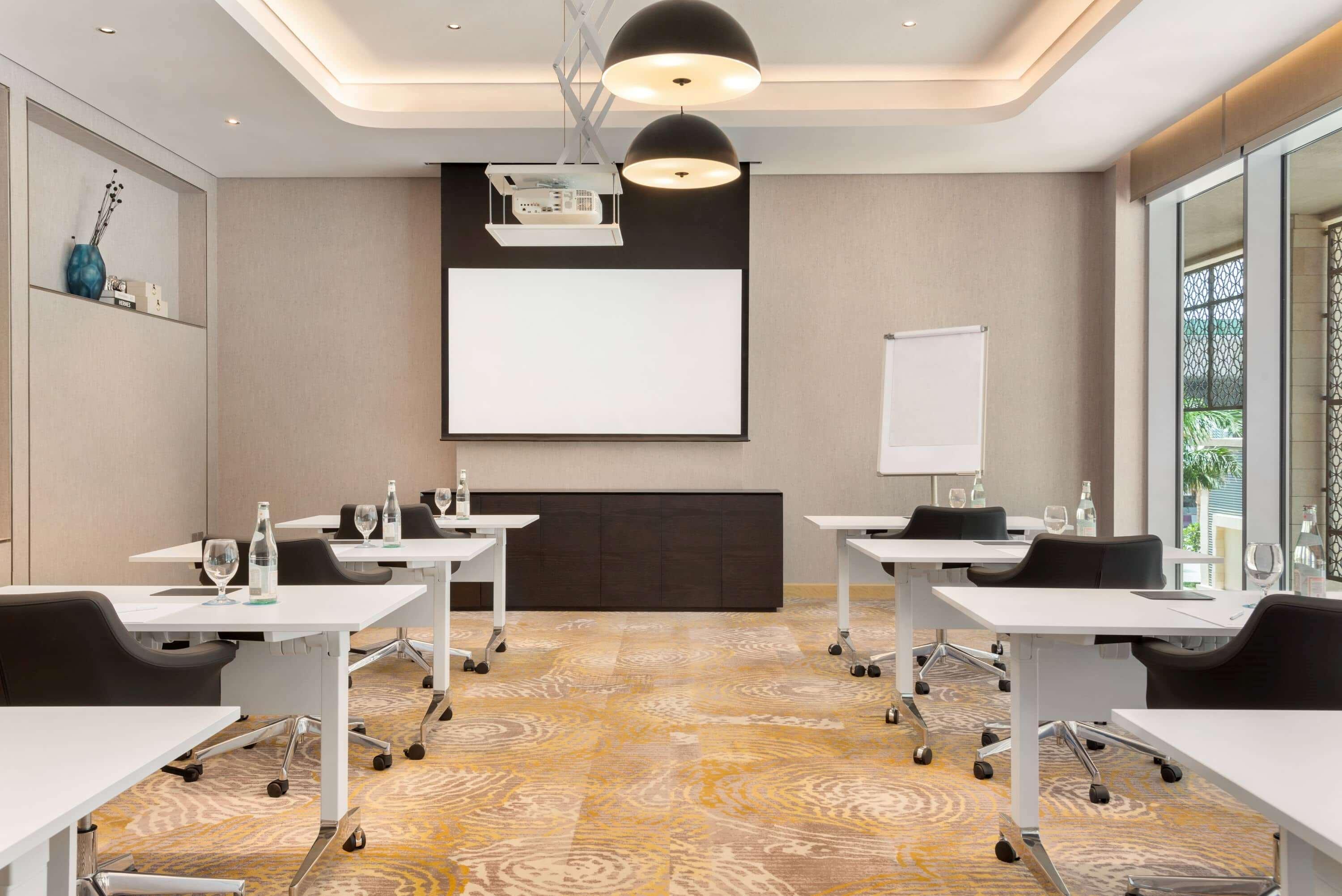 Novotel Gold District Hotel 4*